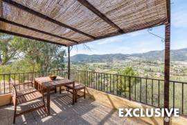 Finca in Alaró with panoramic views