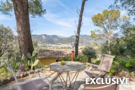 Finca in Alaró with panoramic views